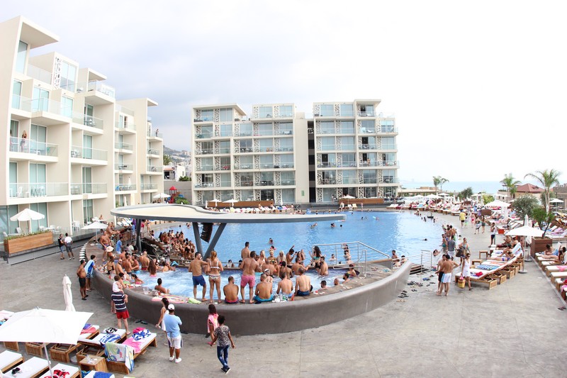 Sunday Pool Party at Whitelace